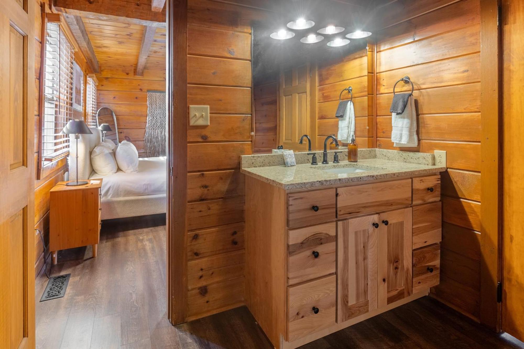 Dudley II By Avantstay Comfortable Cabin W Hot Tub Views ピジョンフォージ エクステリア 写真